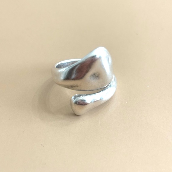 Chunky Hammered Rings in Silver and Gold - Picture 5 of 5